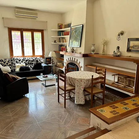 Вилла Juan Les Bassetes Locdenia