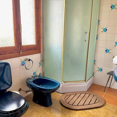 Juan Les Bassetes Locdenia Вилла